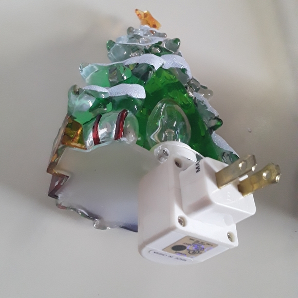 Light night plug in Christmas Tree - Picture 6 of 6